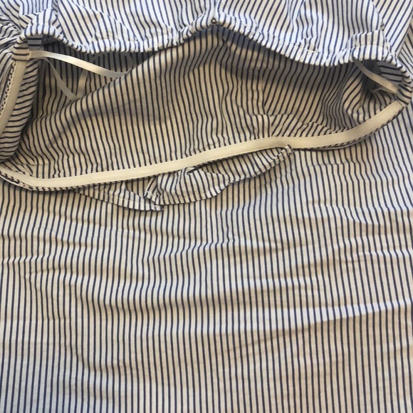 F21 Pinstripe Bow strapless dress 💝 - Picture 3 of 5